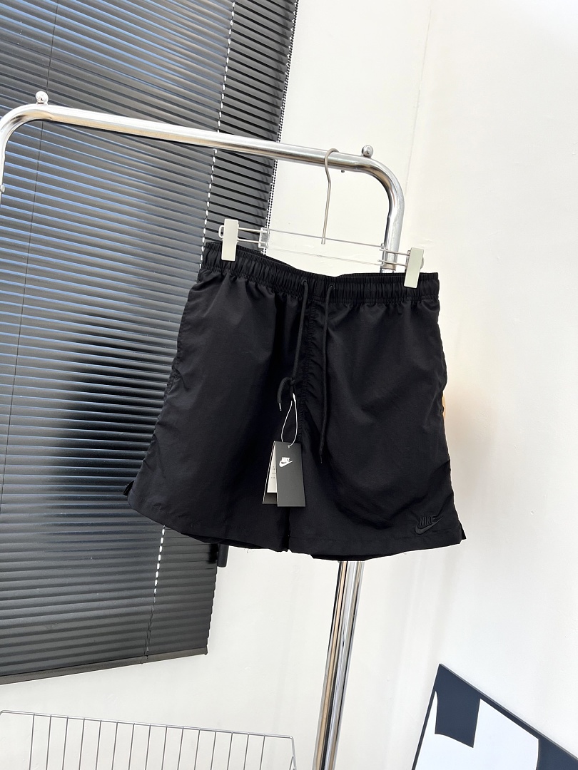 Nike — מכנסיים קצרים · A3200 — תמונה 17