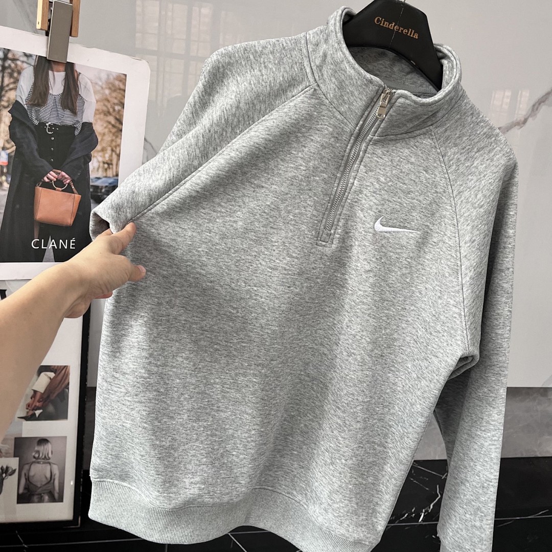 Nike Solo Swoosh Quarter-Zip · A2763 — תמונה 47