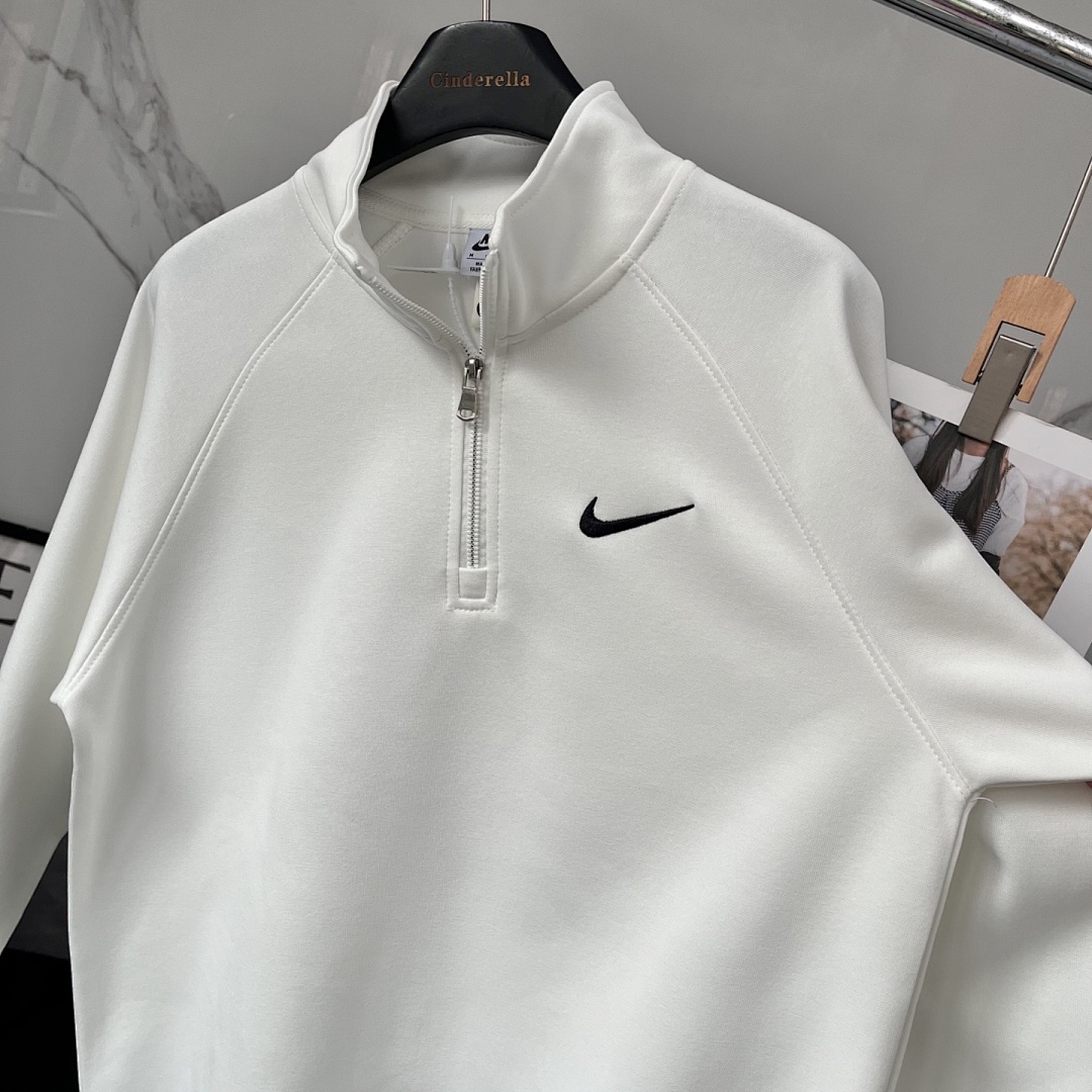 Nike Solo Swoosh Quarter-Zip · A2763 — תמונה 18