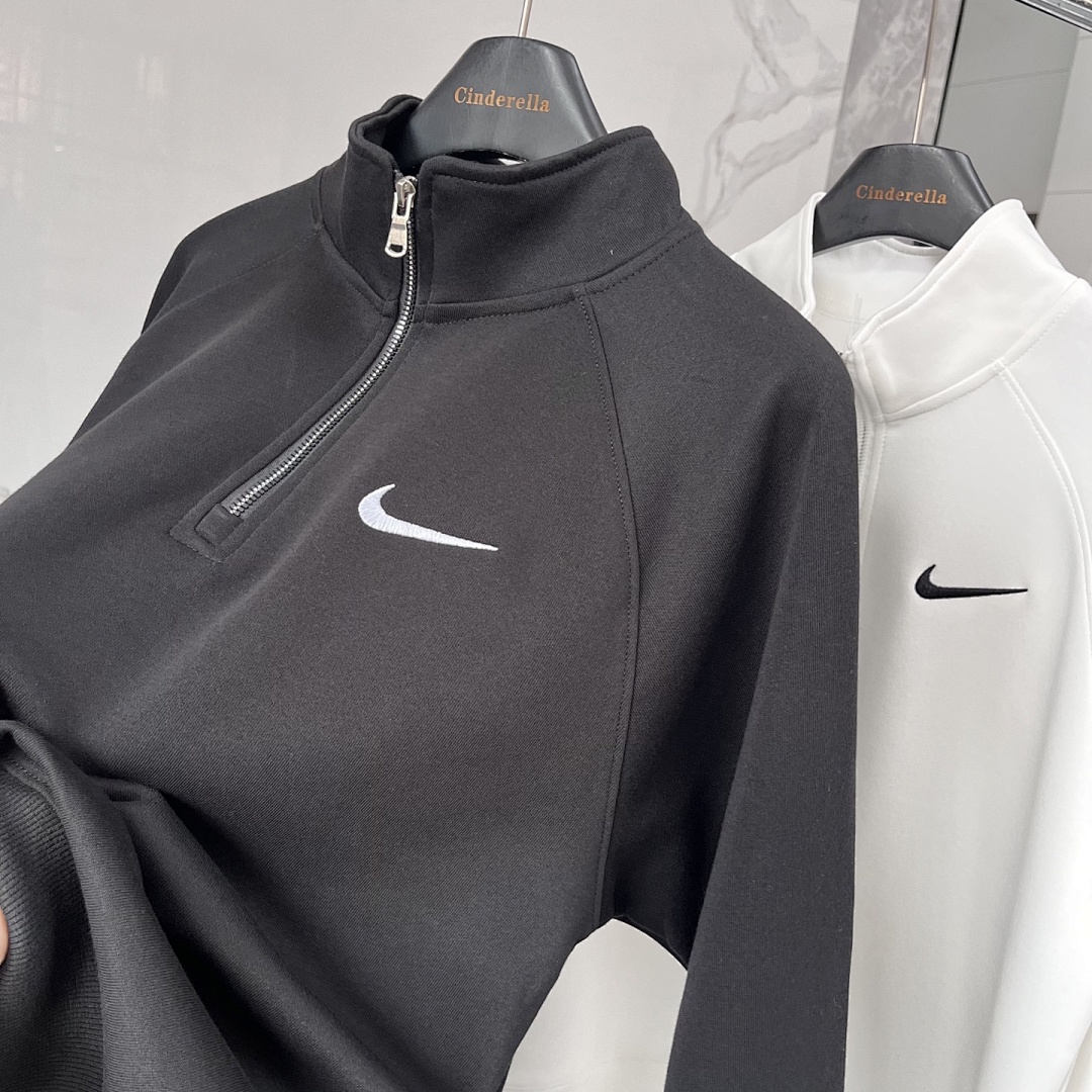 Nike Solo Swoosh Quarter-Zip · A2763 — תמונה 58