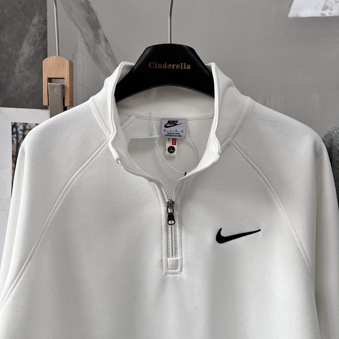 Nike Solo Swoosh Quarter-Zip · A2763 — תמונה 6