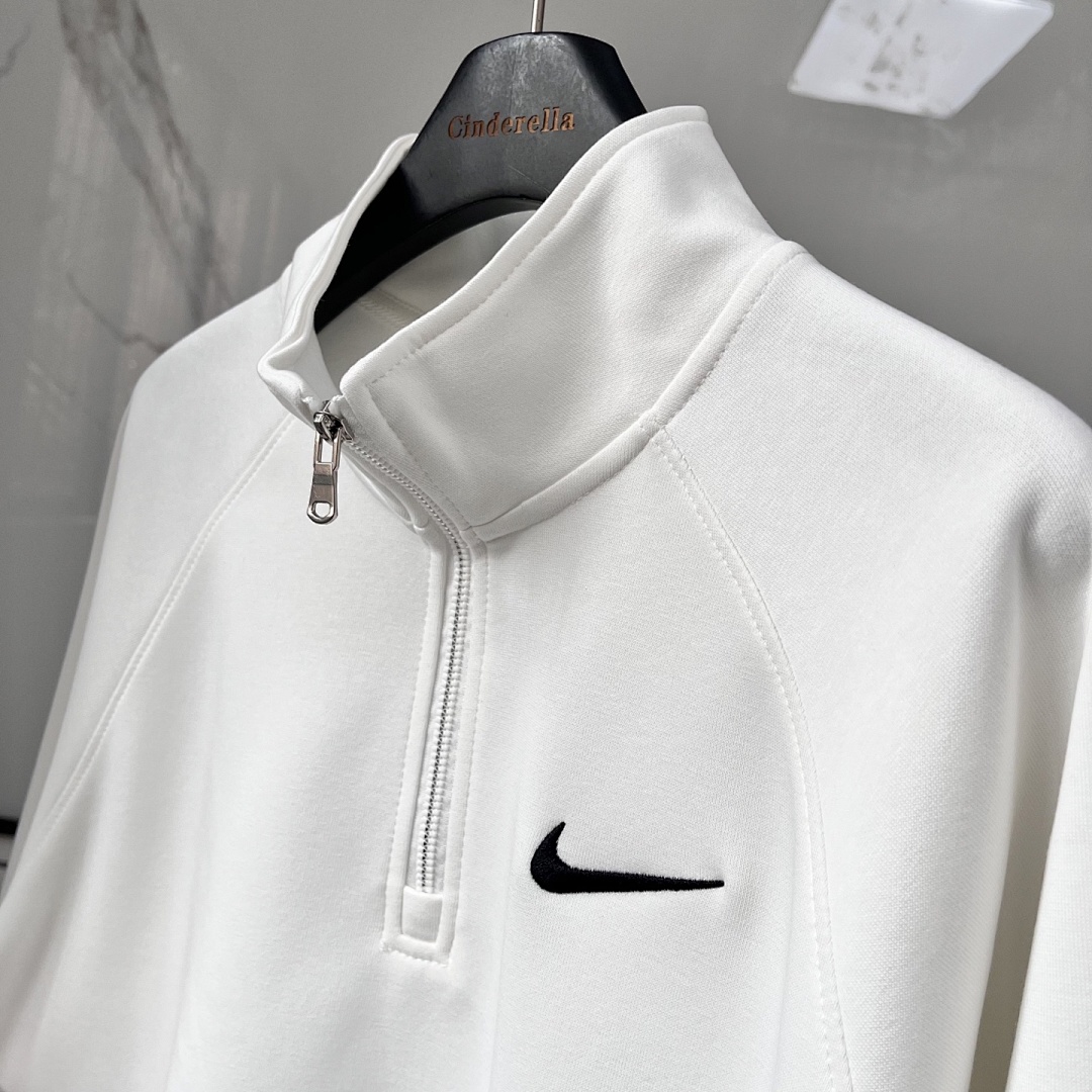 Nike Solo Swoosh Quarter-Zip · A2763 — תמונה 19