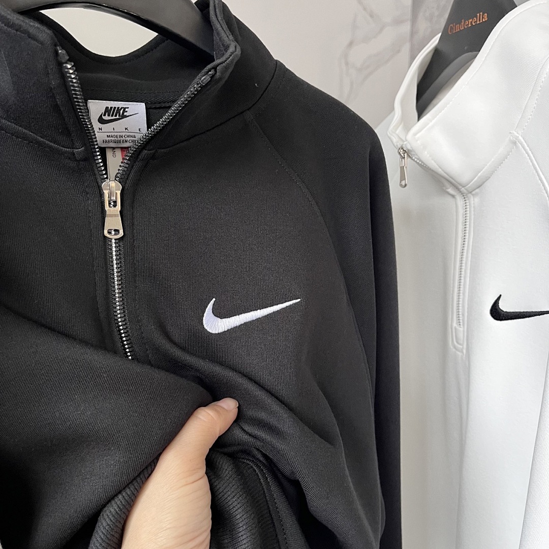 Nike Solo Swoosh Quarter-Zip · A2763 — תמונה 53