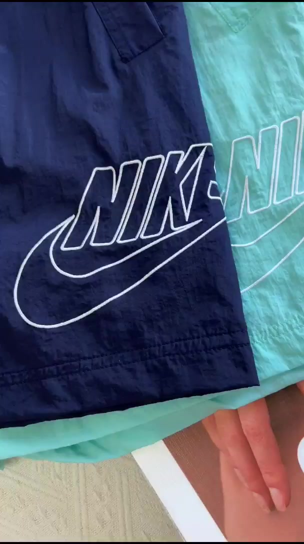Nike Sportswear Alumni Woven Flow Shorts · A3034 — תמונה 4