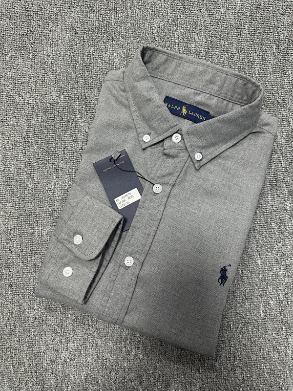 Ralph Lauren The Iconic Solid Cotton Button-Down · A2576 — תמונה 11