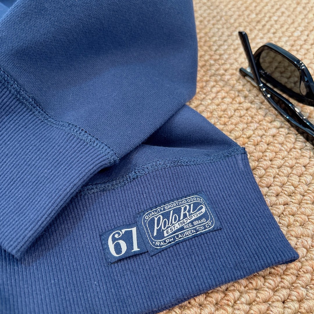 Ralph Lauren Logo Fleece Sweatshirt · A2910 — תמונה 10