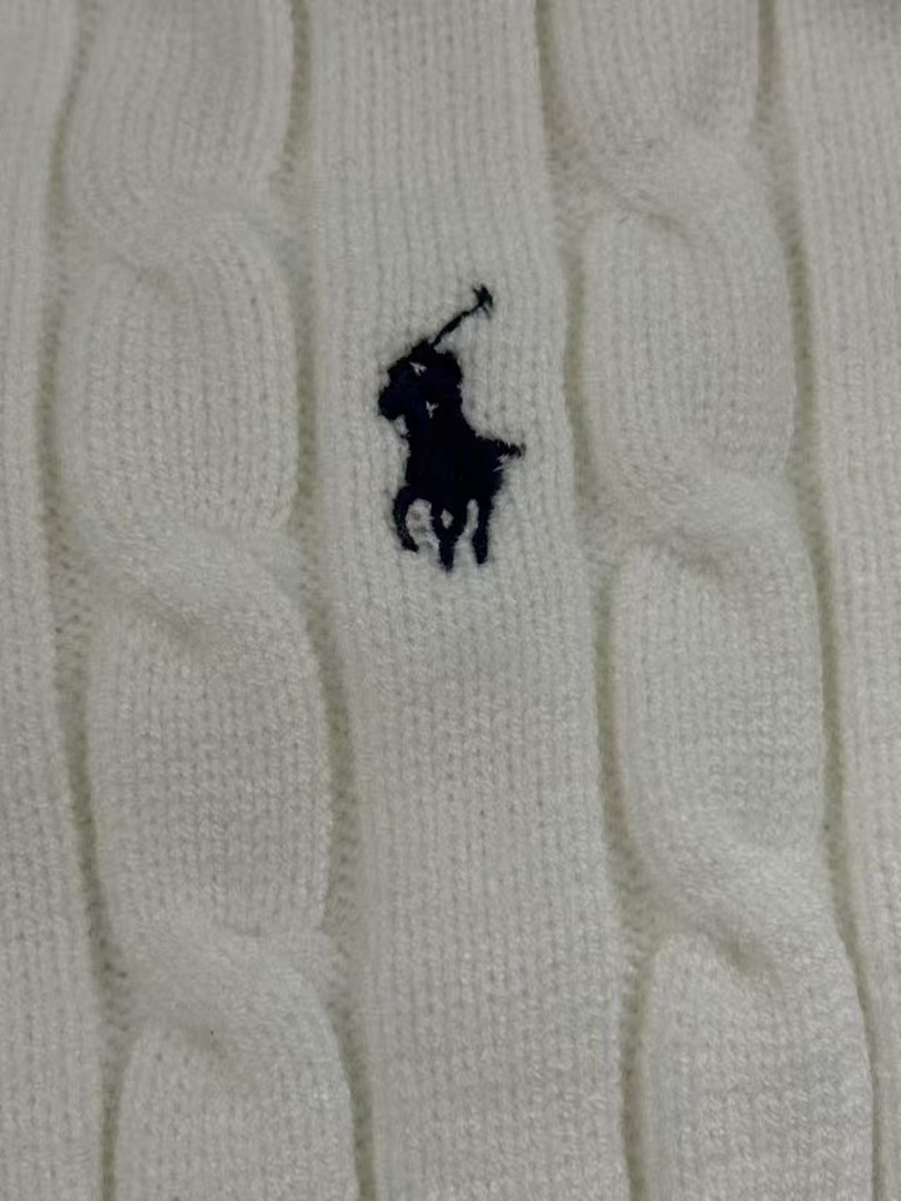 Ralph Lauren Cable-Knit Cotton V-Neck Sweater · A2865 — תמונה 14