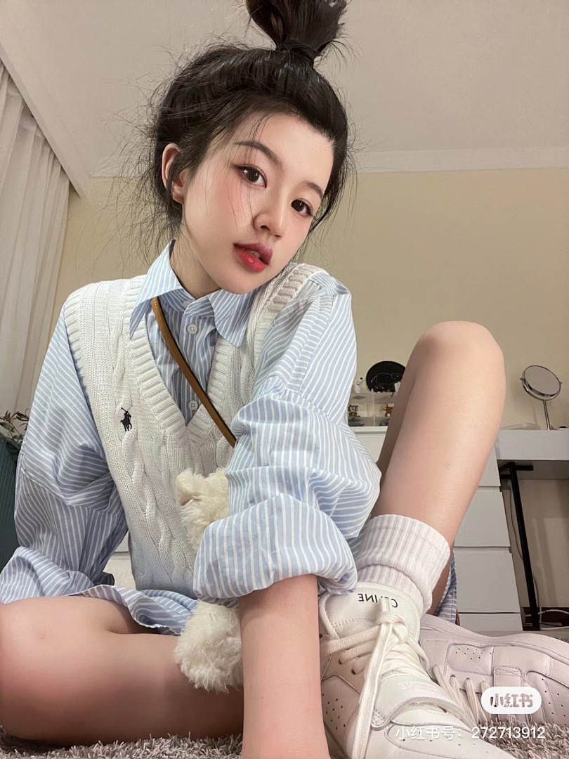 Ralph Lauren Cable-Knit Cotton V-Neck Vest · A1827 — תמונה 18