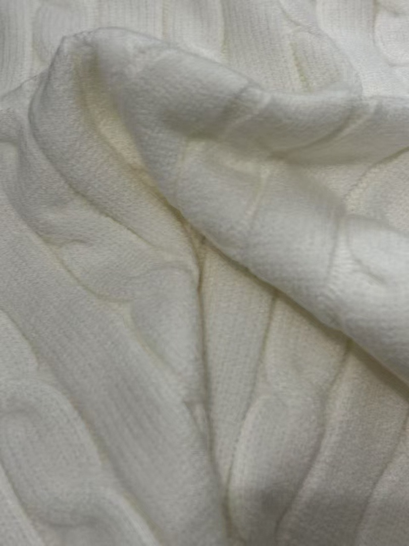 Ralph Lauren Cable-Knit Cotton V-Neck Sweater · A2865 — תמונה 13
