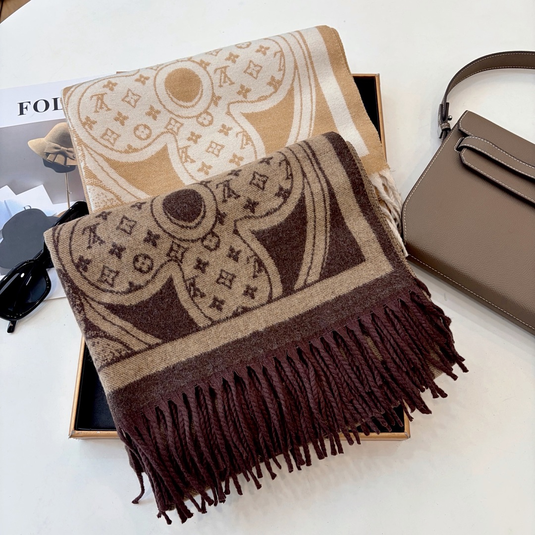 Louis Vuitton Essential Scarf · ZT13920 — תמונה 25