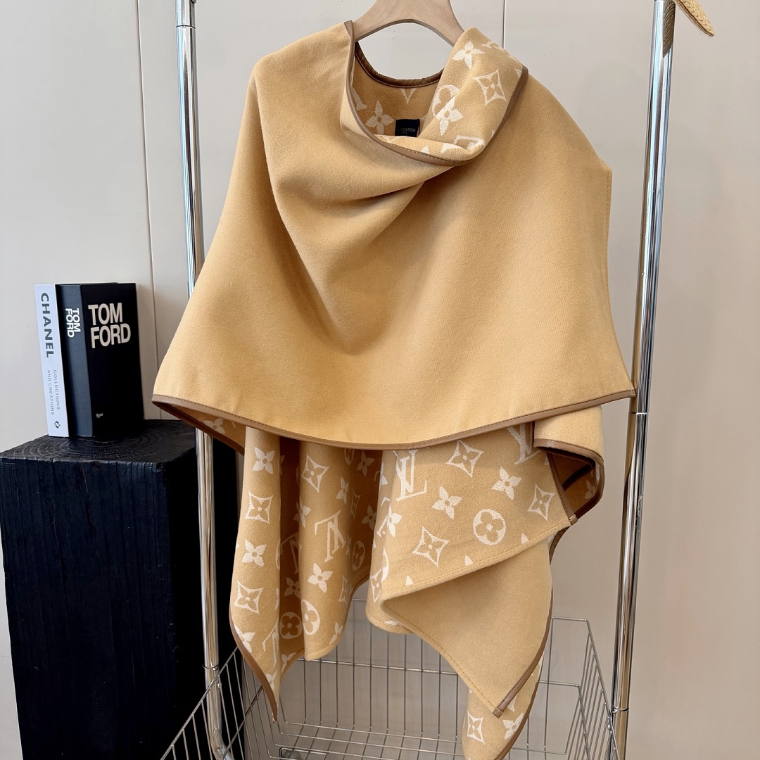 Louis Vuitton My Monogram Cape · ZT13935 — תמונה 12