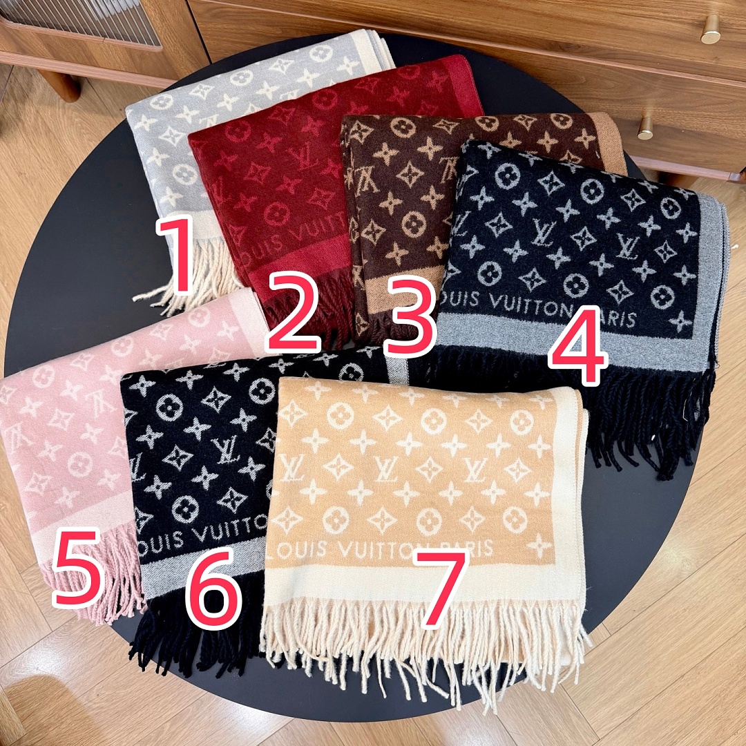 Louis Vuitton Monogram Classic Scarf · ZT13917 — תמונה 3