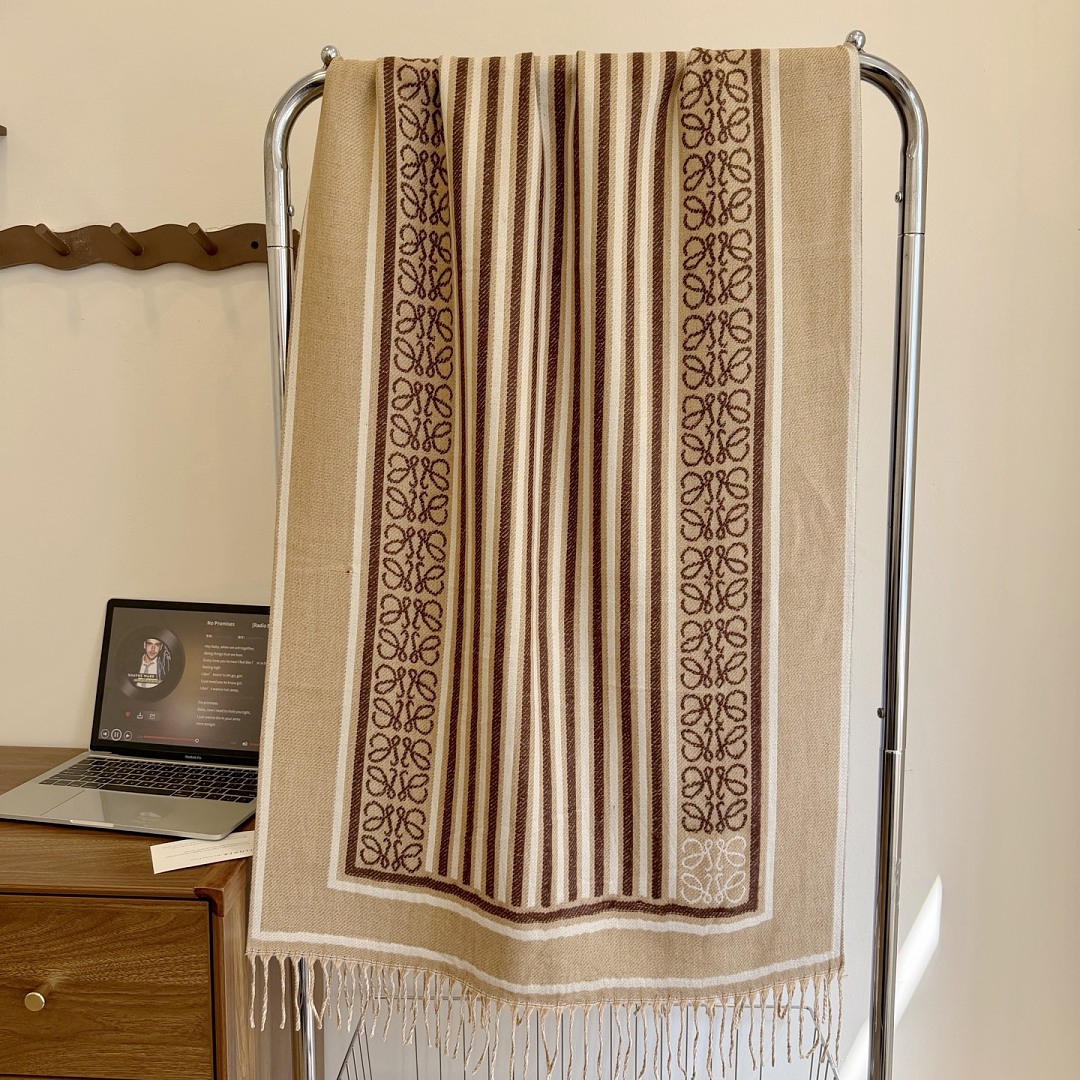 Loewe Anagram Scarf · ZT13905 — תמונה 8
