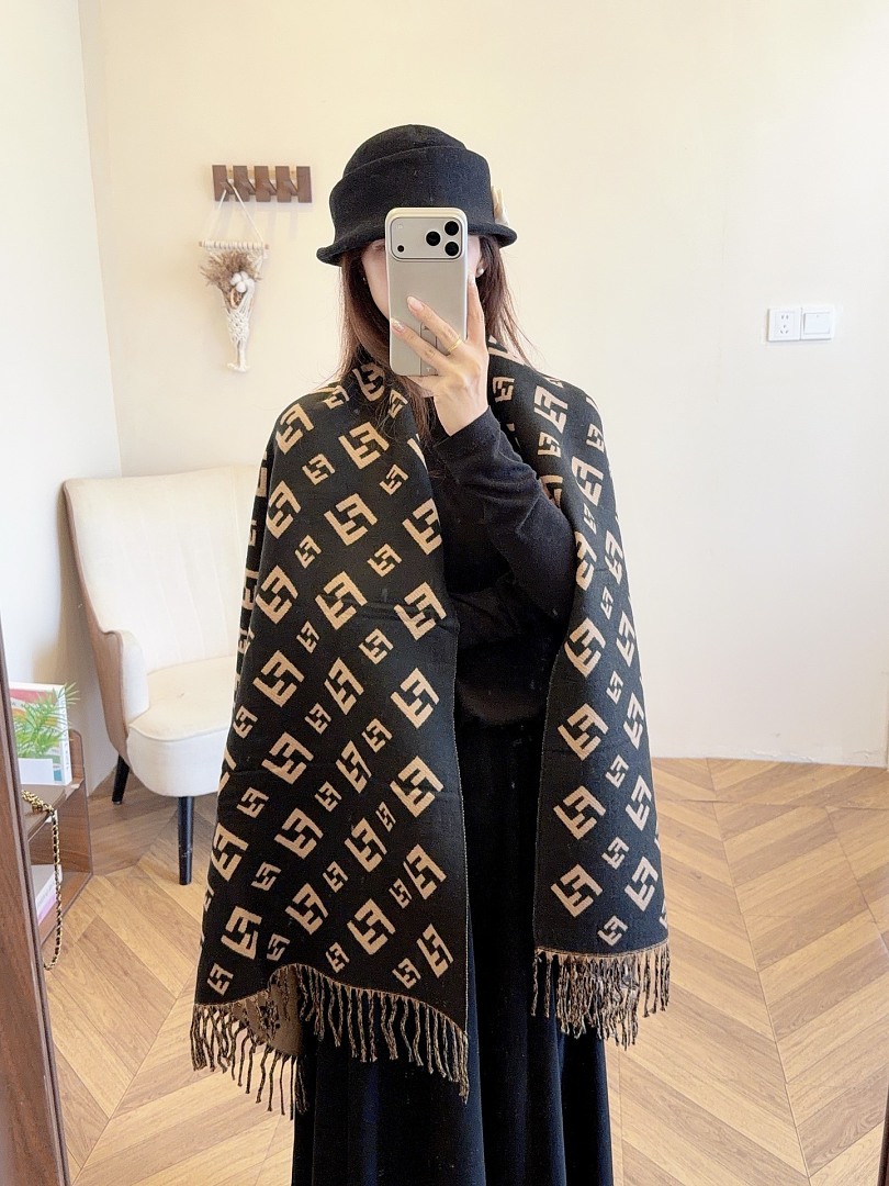 Fendi FF Scarf · ZT13911 — תמונה 17