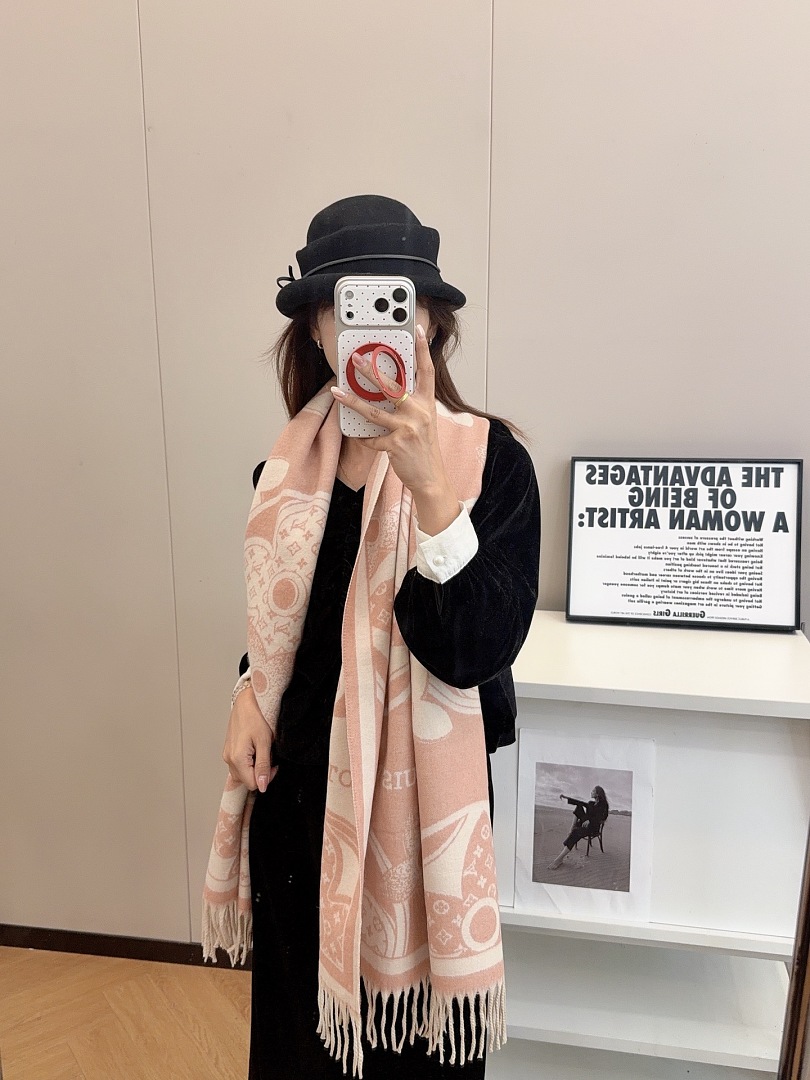 Louis Vuitton Essential Scarf · ZT13920 — תמונה 35