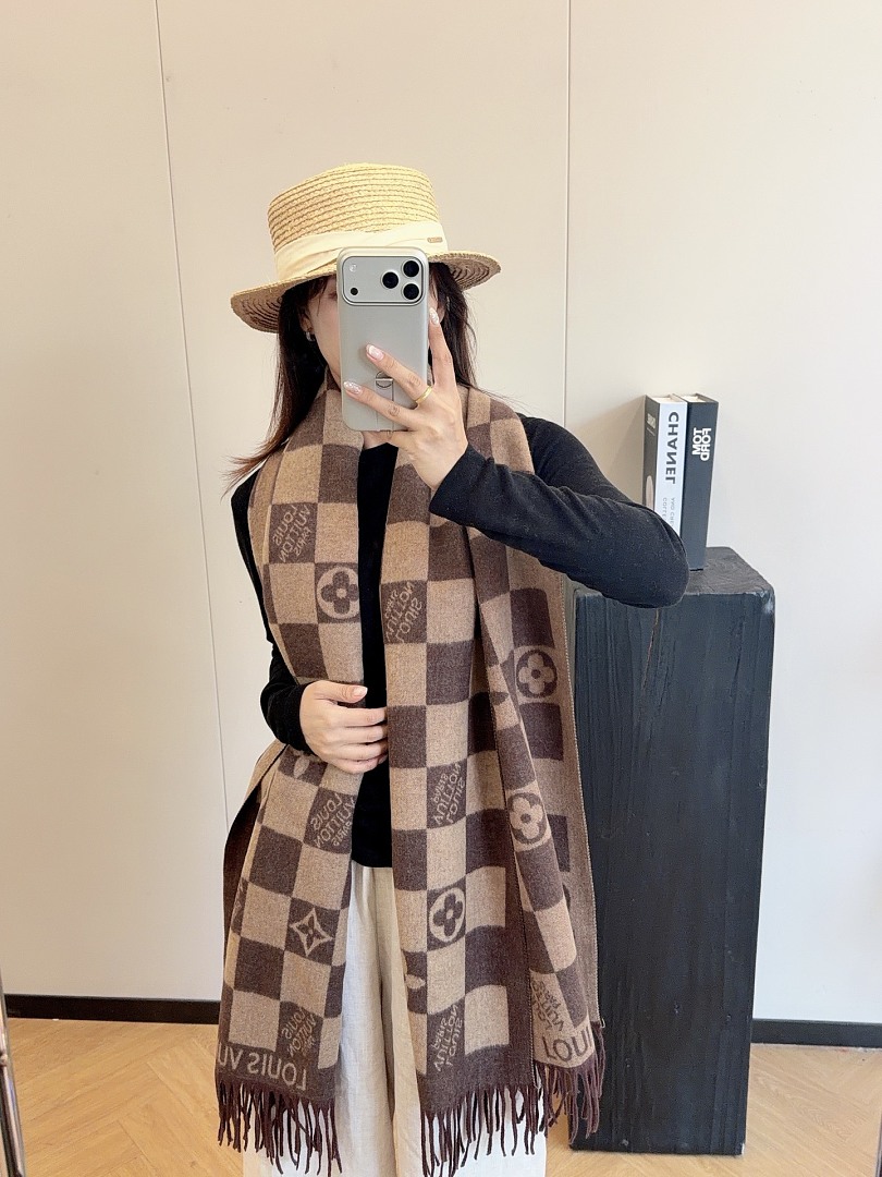 Louis Vuitton Reykjavik Scarf · ZT13924 — תמונה 15