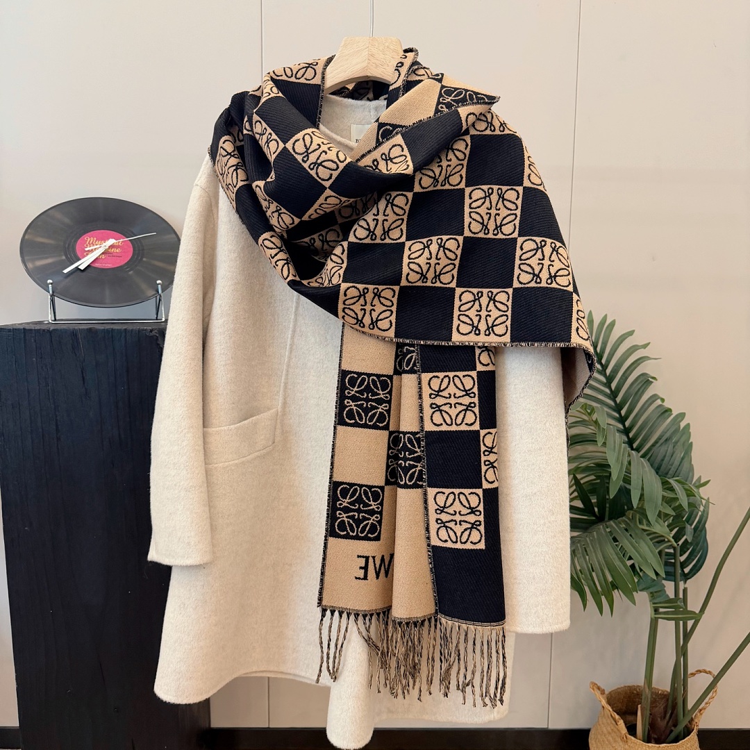 Loewe Anagram Scarf · ZT13900 — תמונה 7