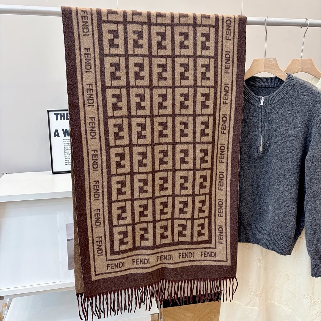 Fendi FF Scarf · ZT13919 — תמונה 35