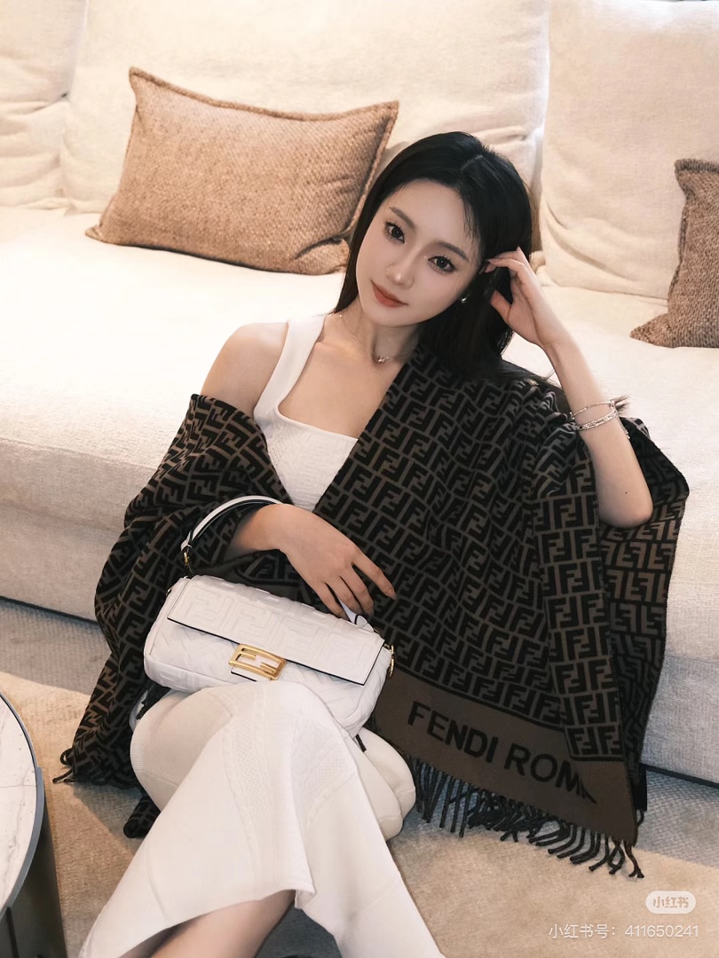 FENDI FF Poncho · ZT13939 — תמונה 6