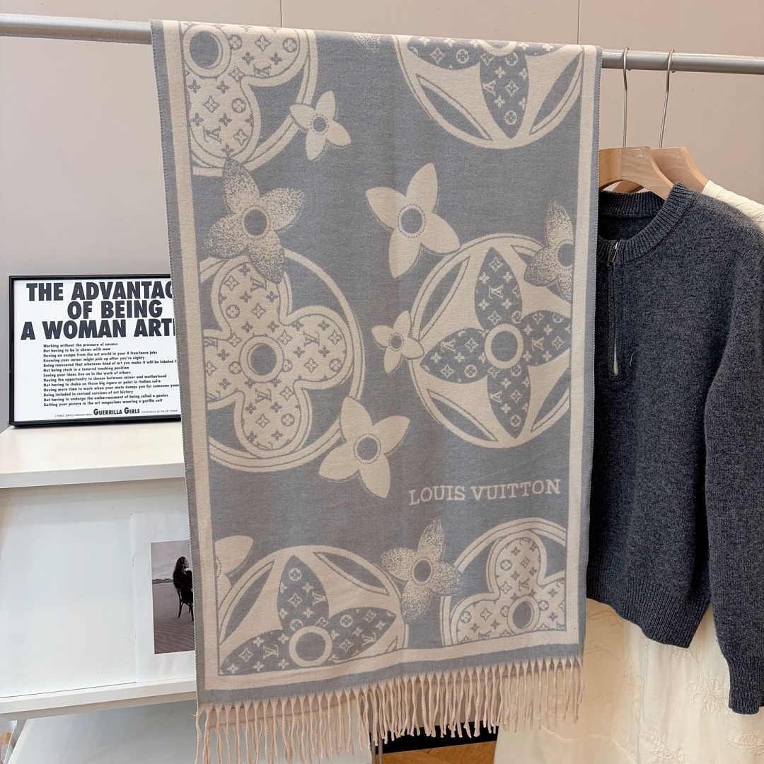 Louis Vuitton Essential Scarf · ZT13920 — תמונה 5