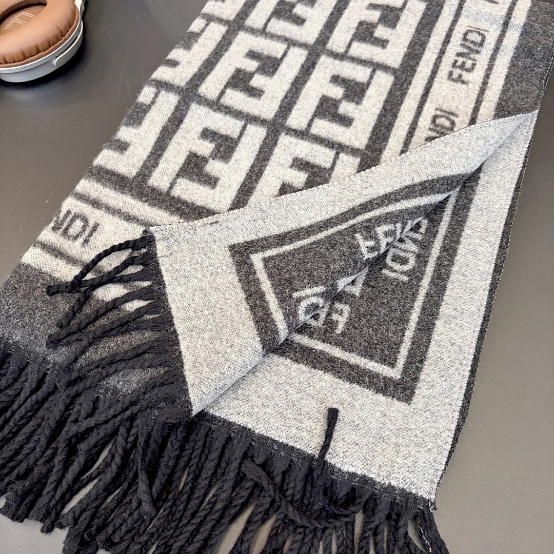 Fendi FF Scarf · ZT13919 — תמונה 27