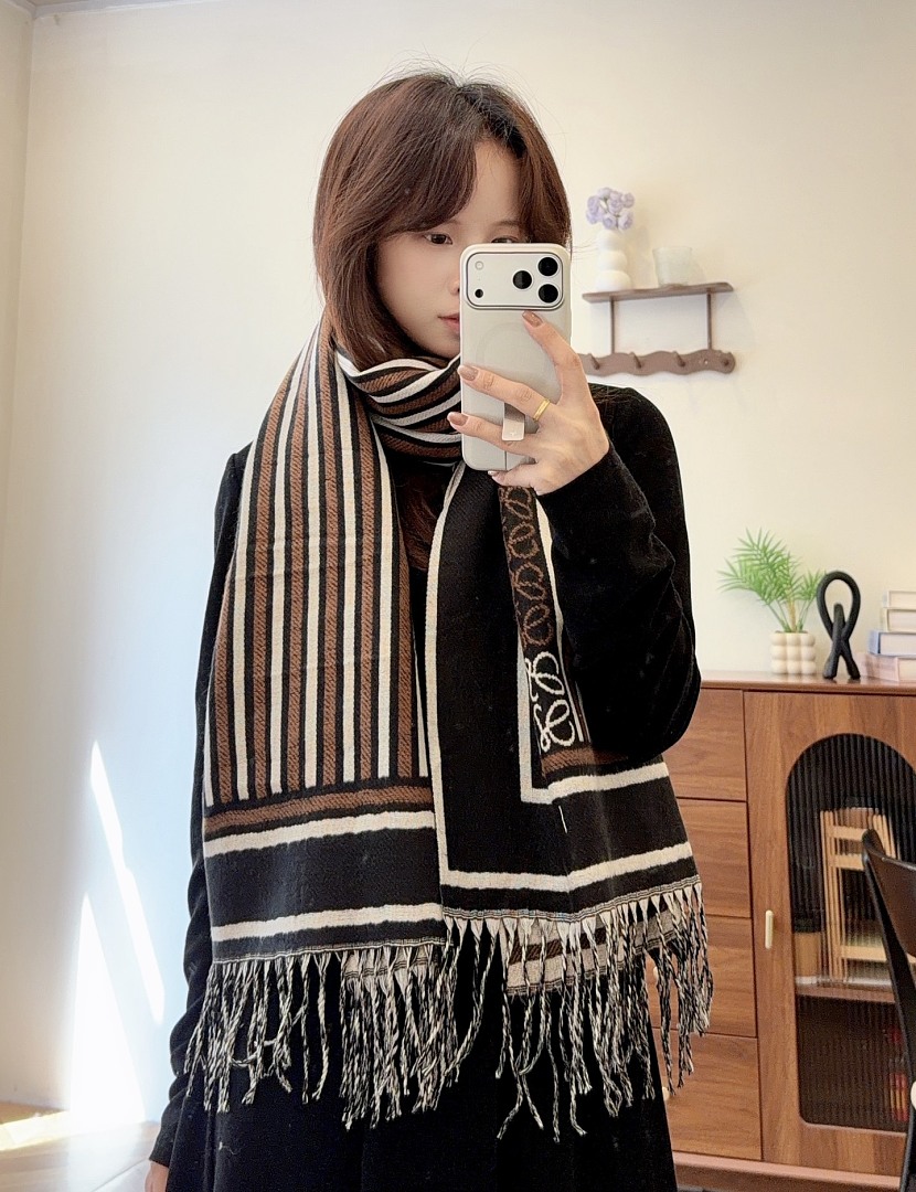 Loewe Anagram Scarf · ZT13905 — תמונה 5
