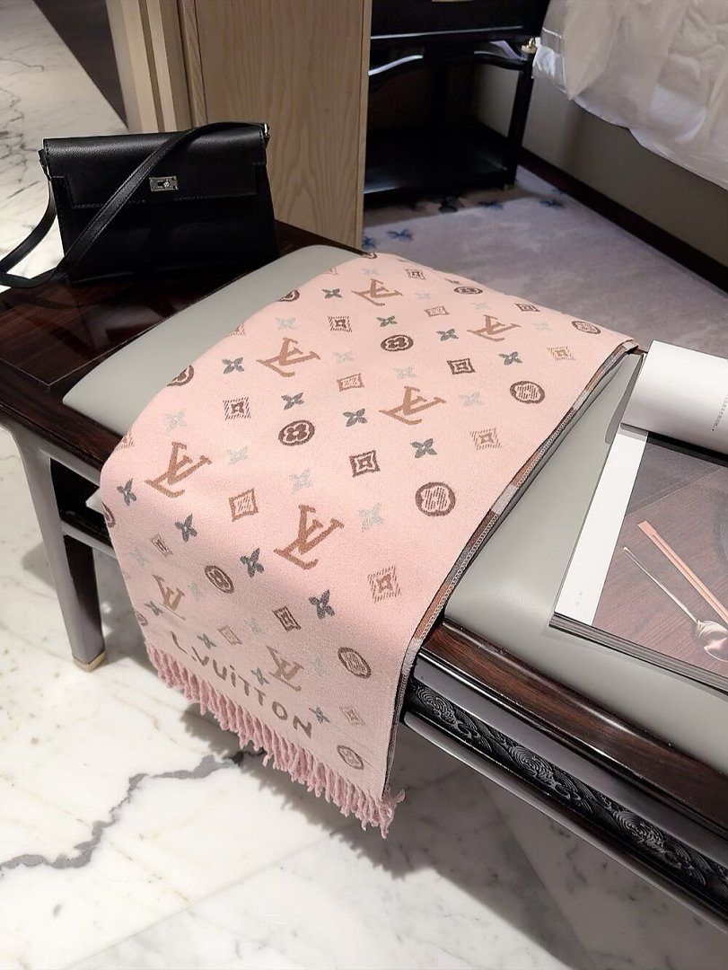 Louis Vuitton Reykjavik Scarf · ZT13901 — תמונה 21