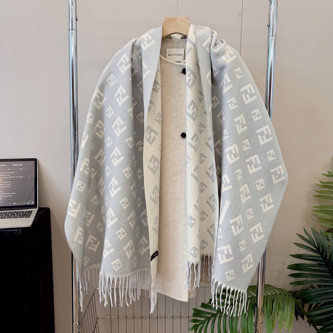 Fendi FF Scarf · ZT13911 — תמונה 18