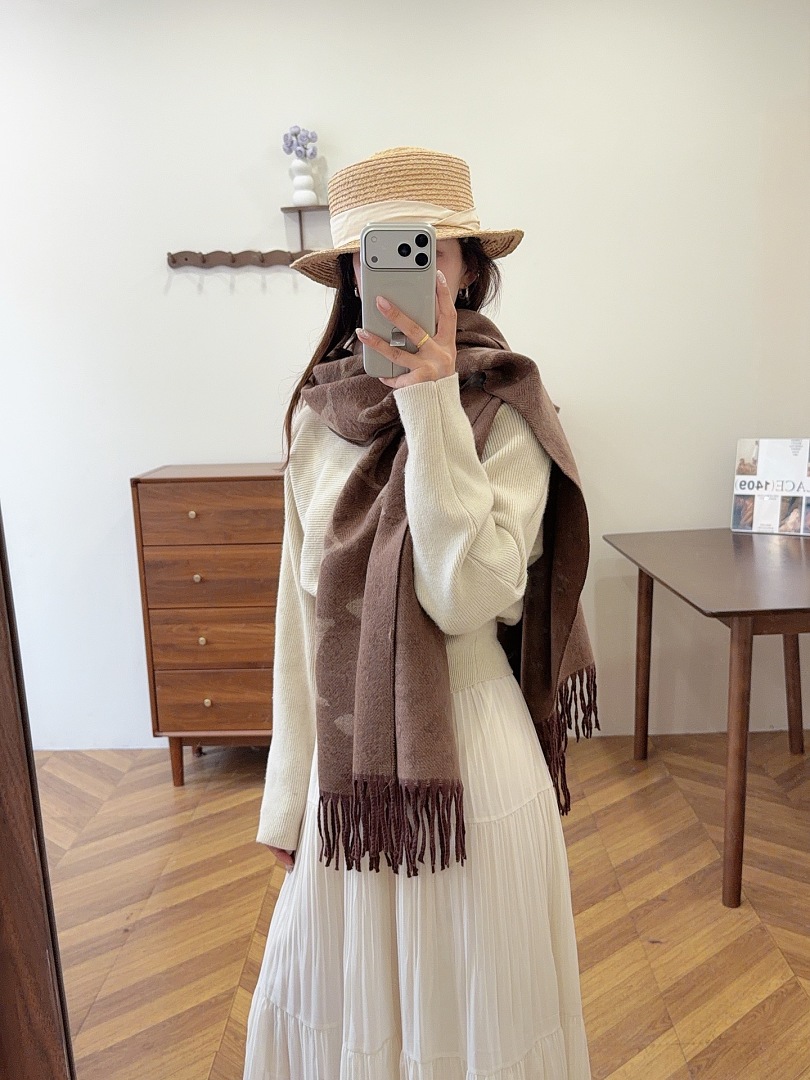 Louis Vuitton Reykjavik Scarf · ZT13914 — תמונה 26