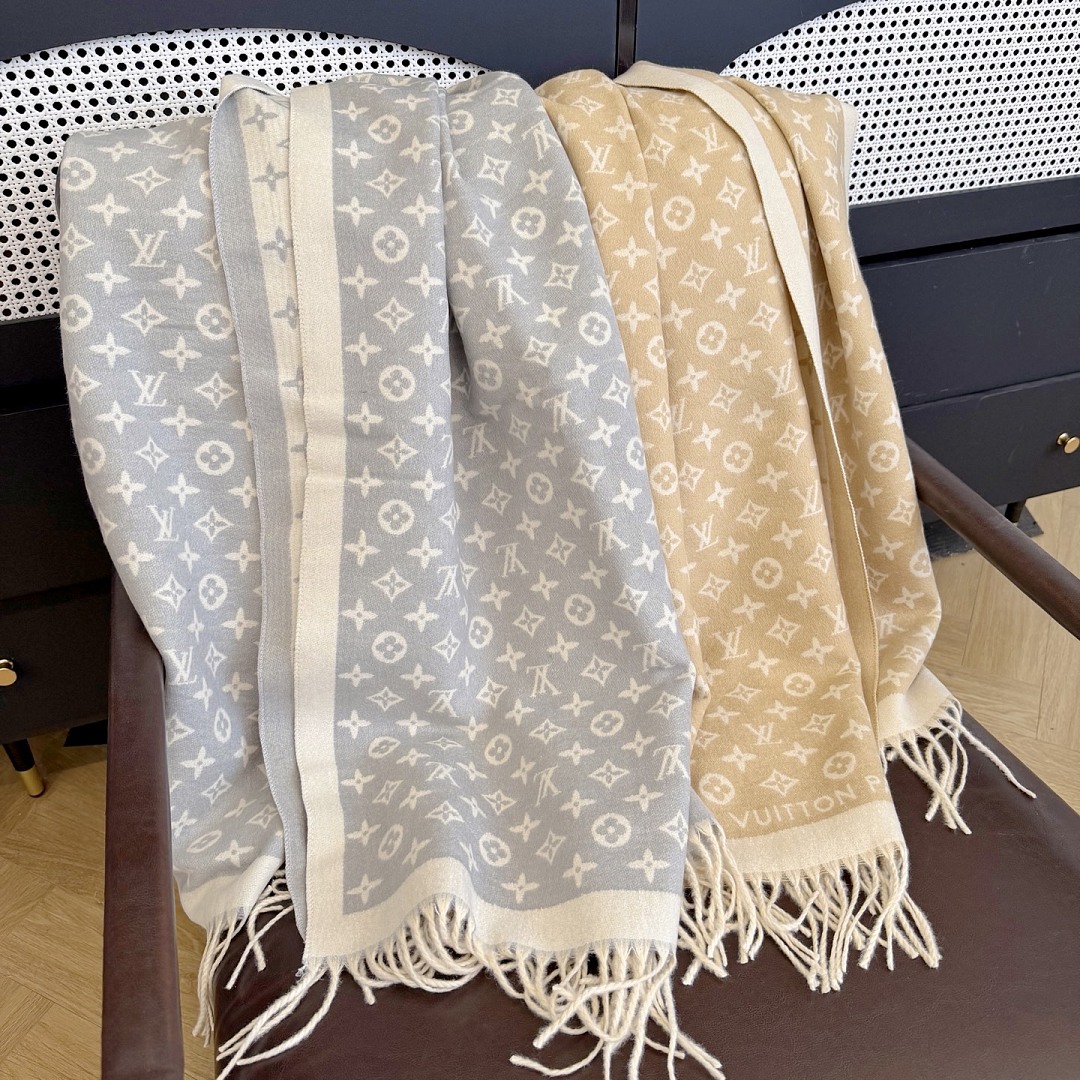 Louis Vuitton Monogram Classic Scarf · ZT13917 — תמונה 9