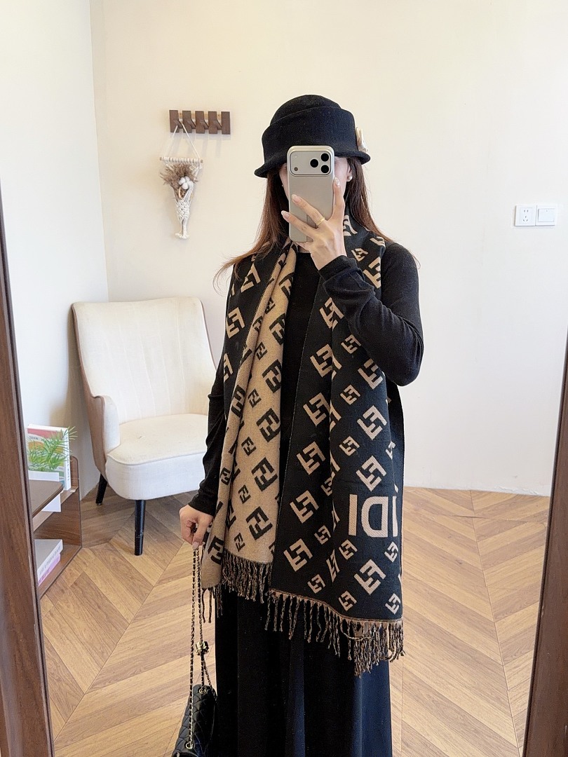 Fendi FF Scarf · ZT13911 — תמונה 14