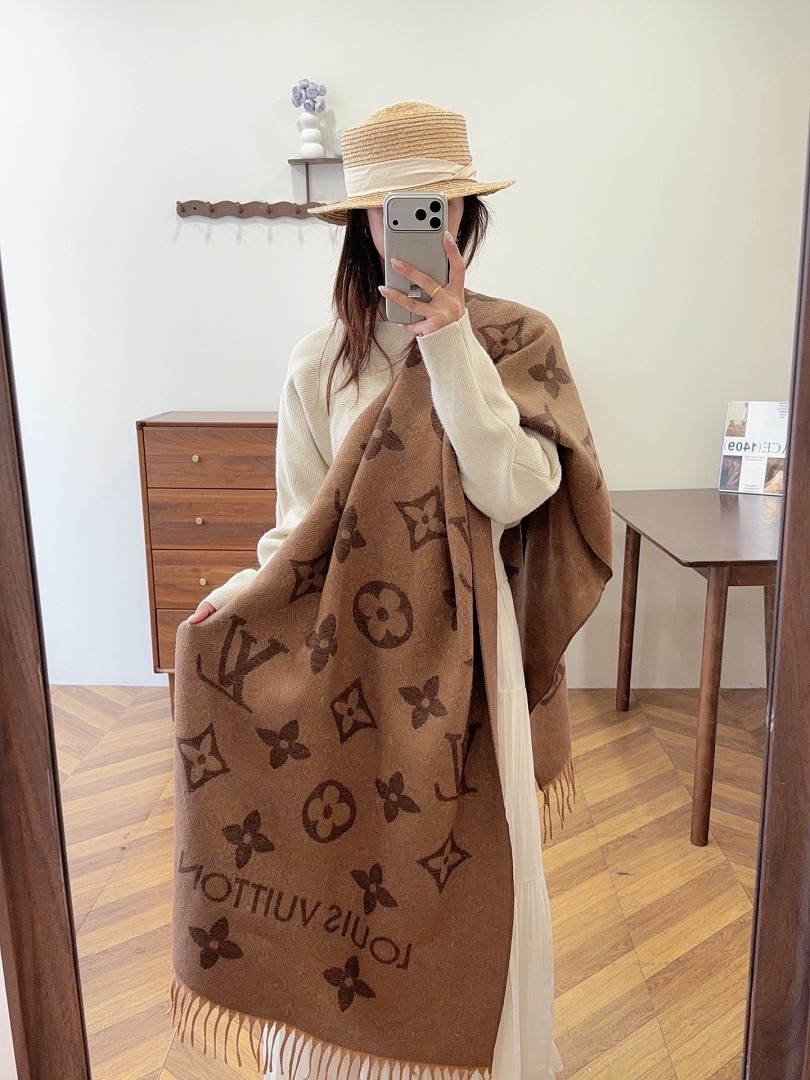 Louis Vuitton Reykjavik Scarf · ZT13914 — תמונה 17