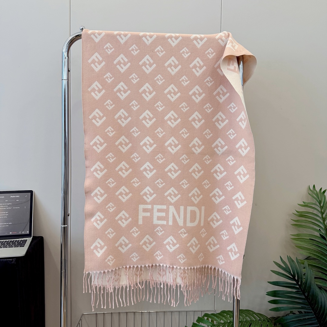 Fendi FF Scarf · ZT13911 — תמונה 26