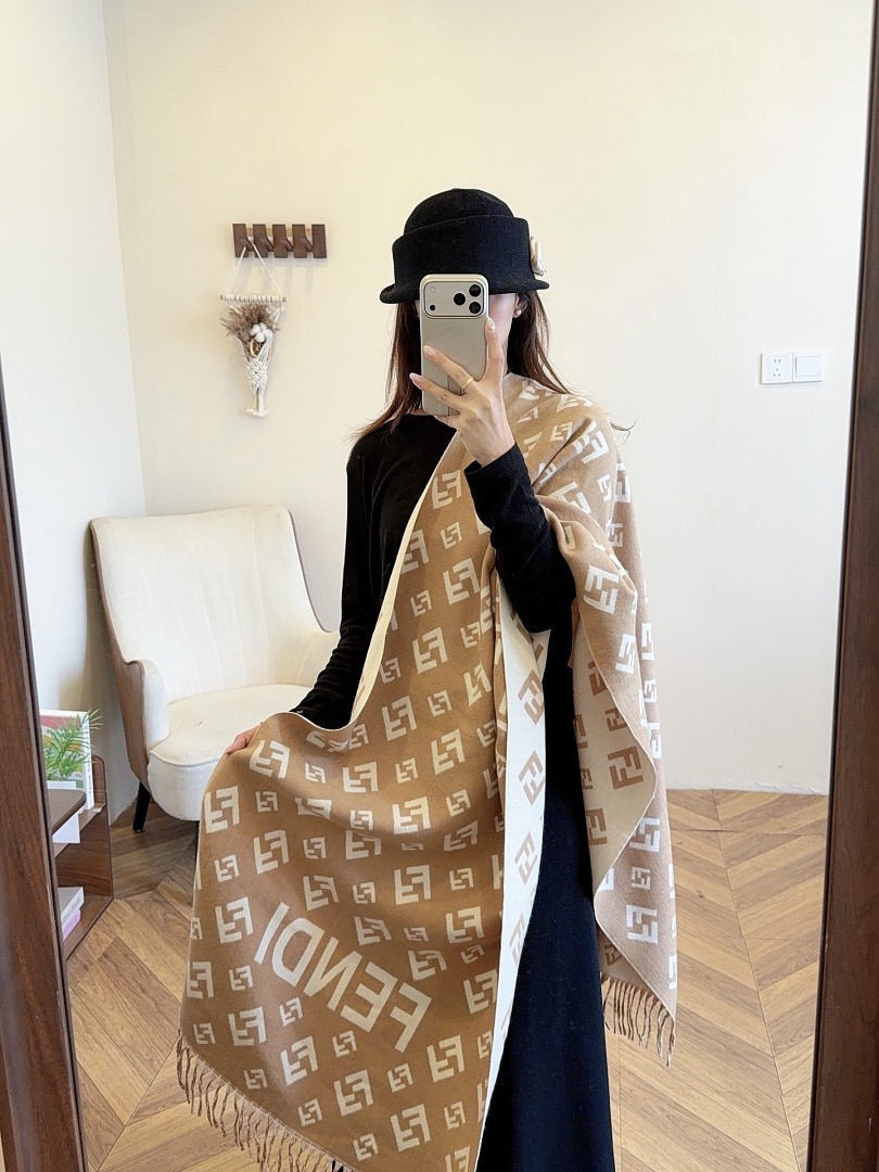 Fendi FF Scarf · ZT13911 — תמונה 22