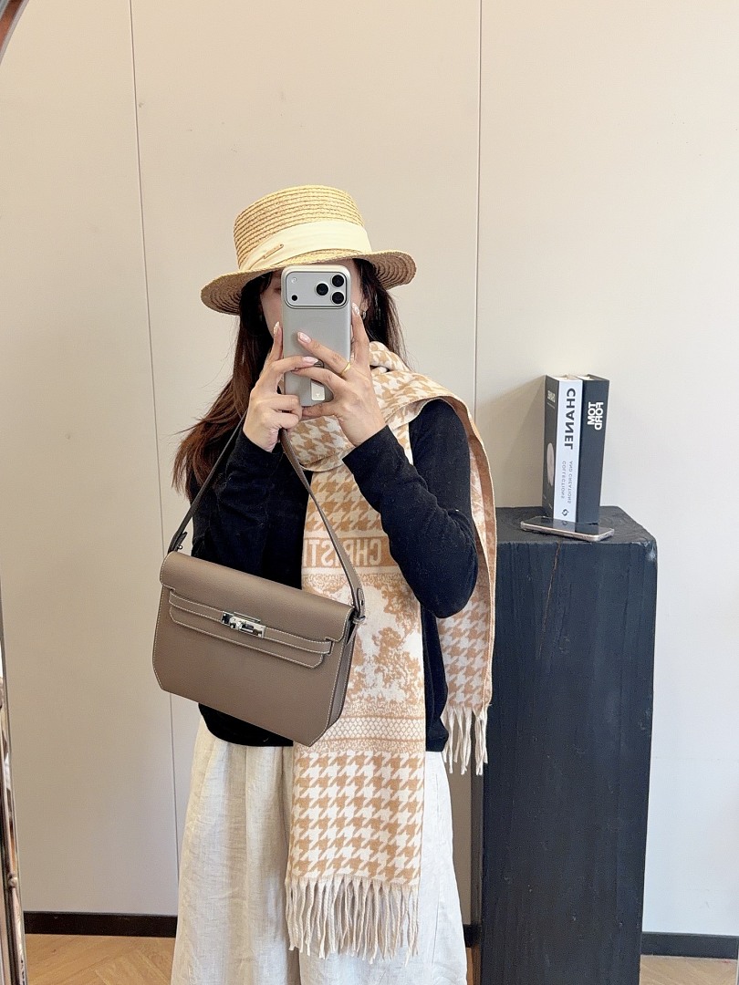 Dior 30 Montaigne · ZT13916 — תמונה 13
