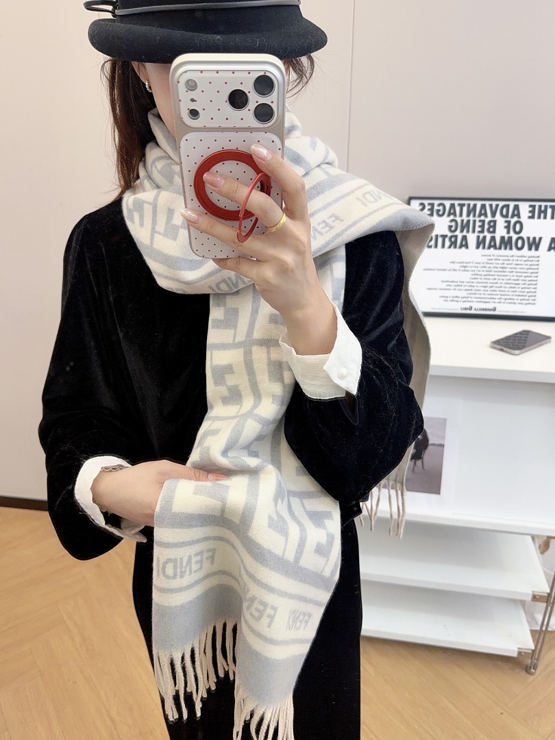 Fendi FF Scarf · ZT13919 — תמונה 16