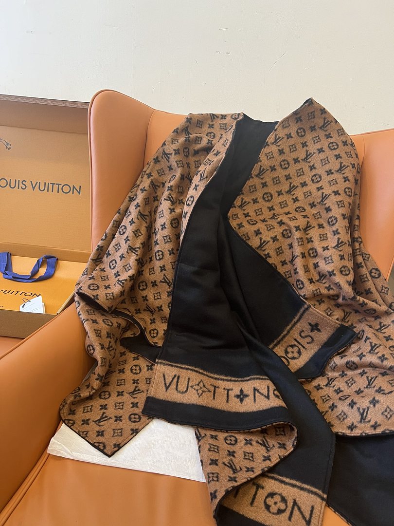 Louis Vuitton My Monogram Cape · ZT13938 — תמונה 6