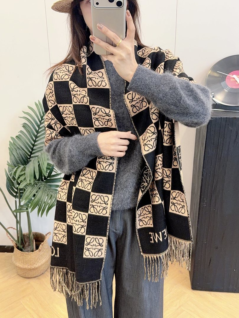 Loewe Anagram Scarf · ZT13900 — תמונה 9