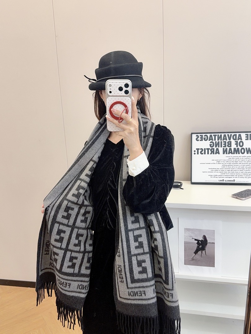 Fendi FF Scarf · ZT13919 — תמונה 30