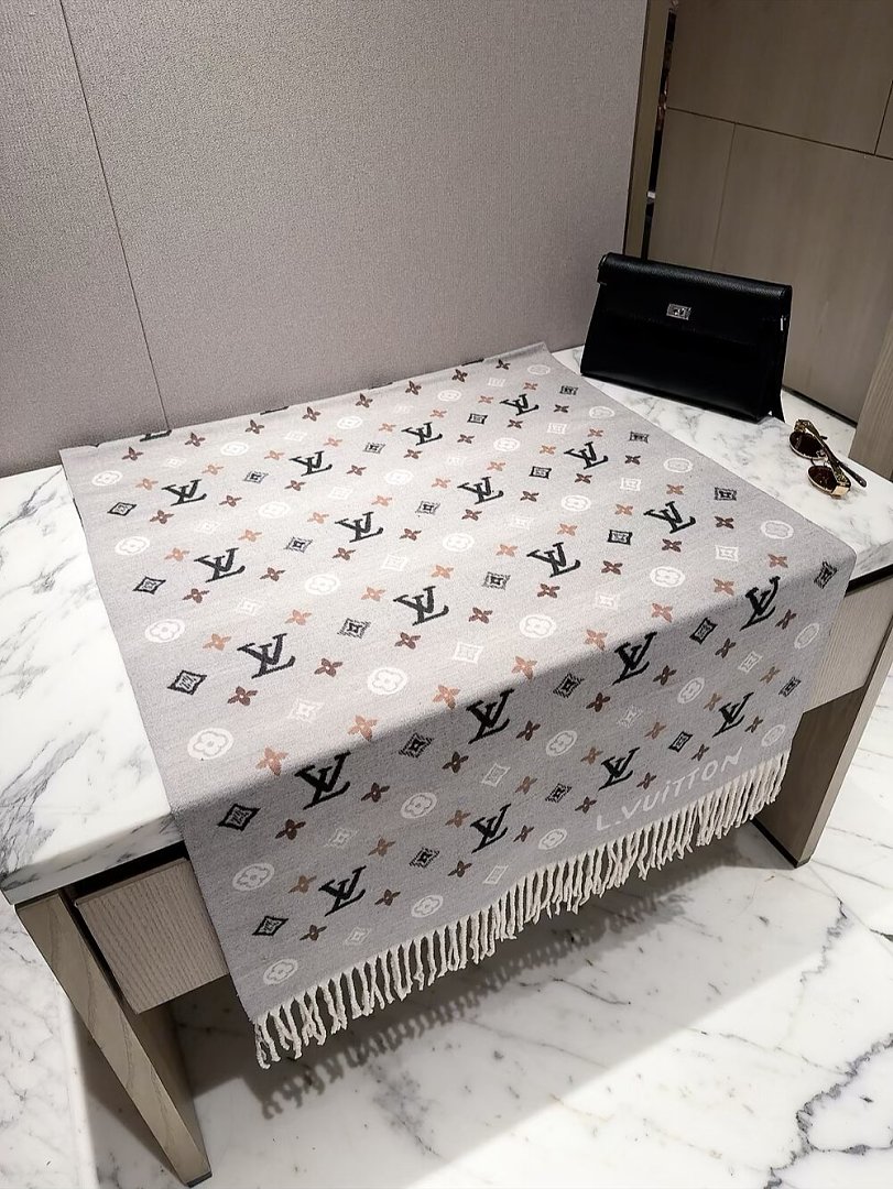 Louis Vuitton Reykjavik Scarf · ZT13901 — תמונה 17