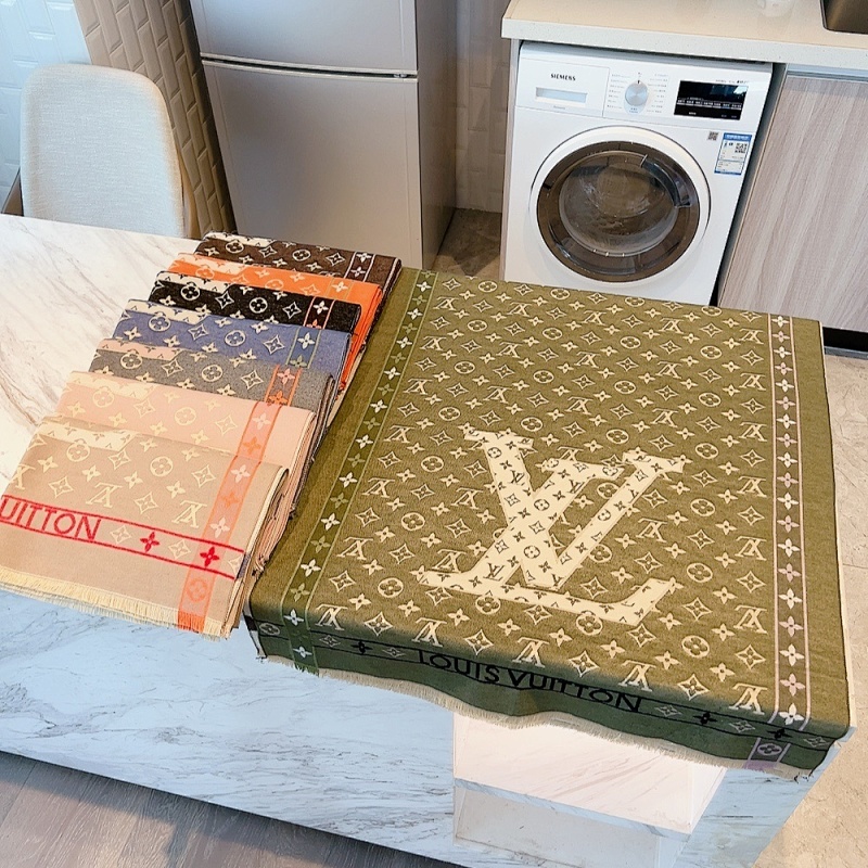 LV ZT10044
