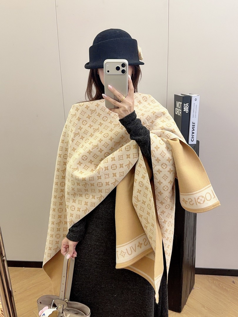 Louis Vuitton My Monogram Cape · ZT13935 — תמונה 19