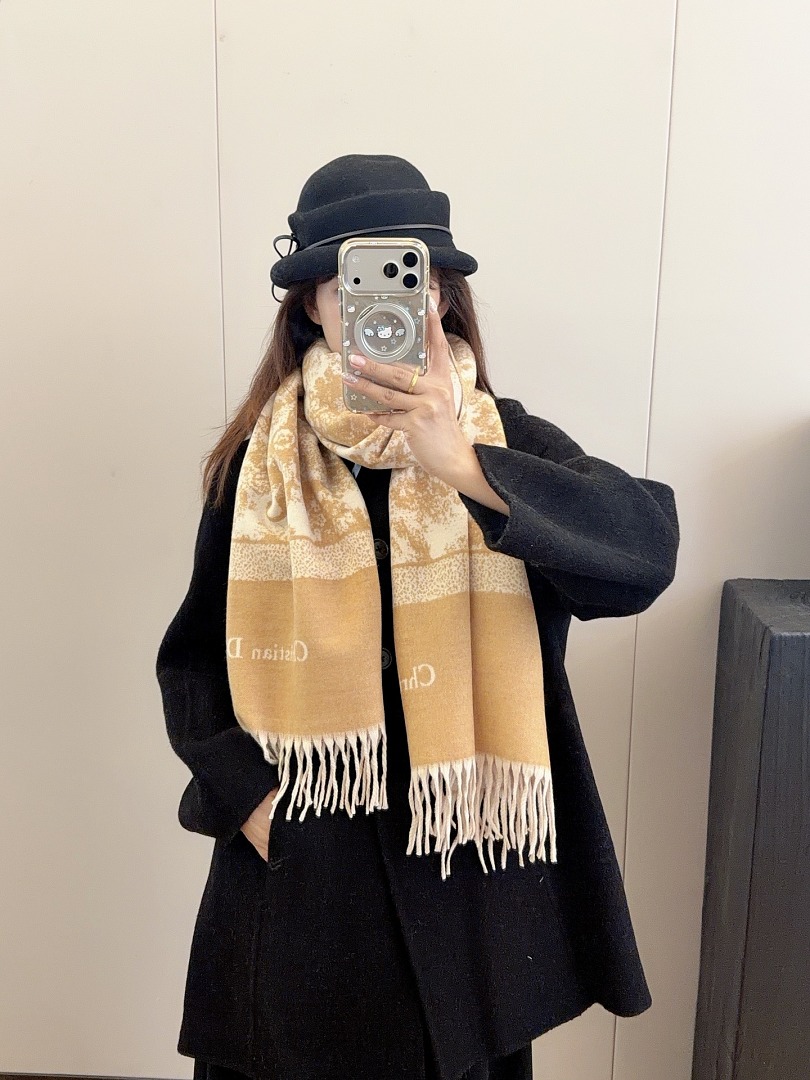 Dior Essence Scarf · ZT13922 — תמונה 18