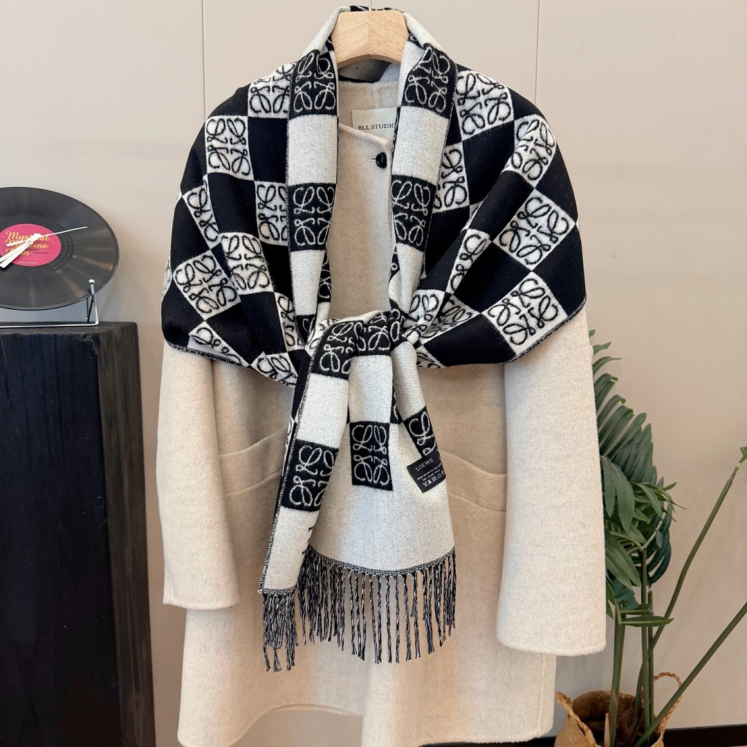 Loewe Anagram Scarf · ZT13900 — תמונה 14