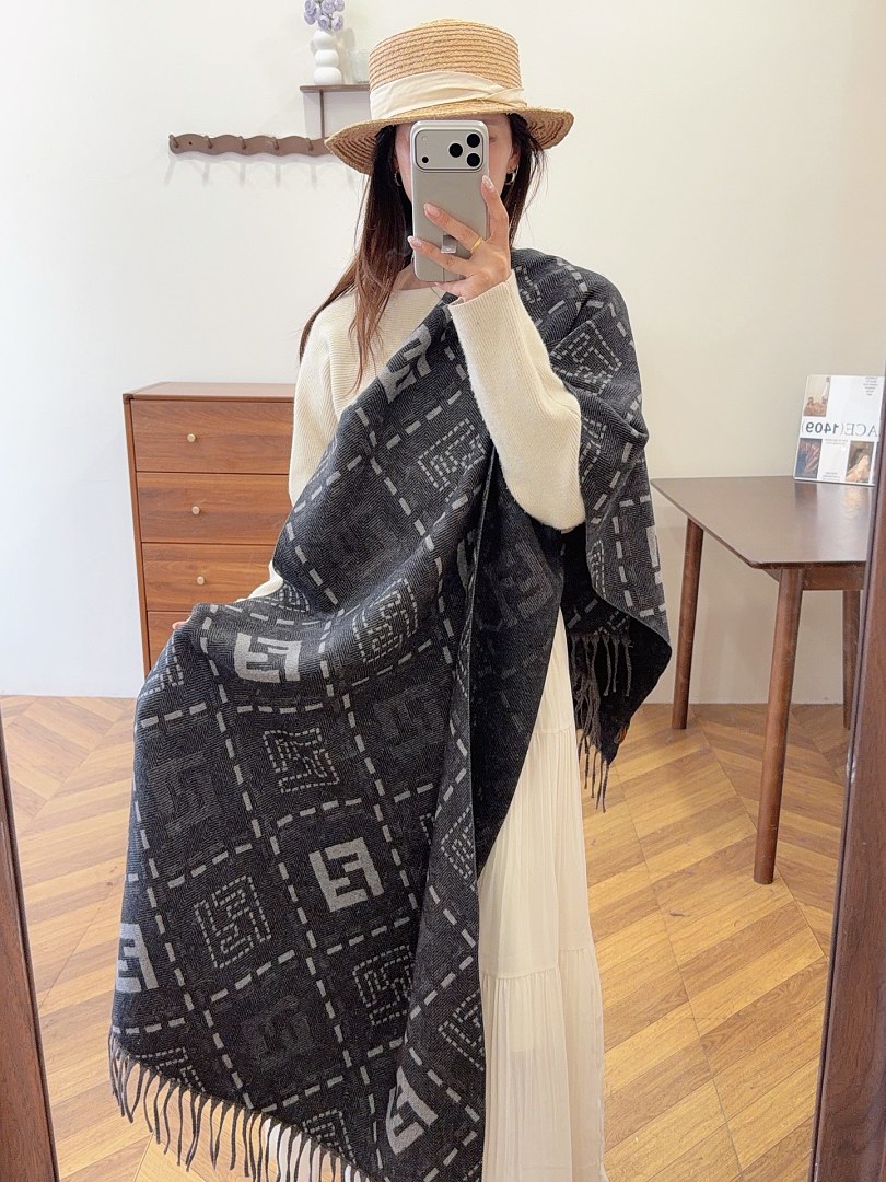 Fendi — צעיף · ZT13913 — תמונה 7