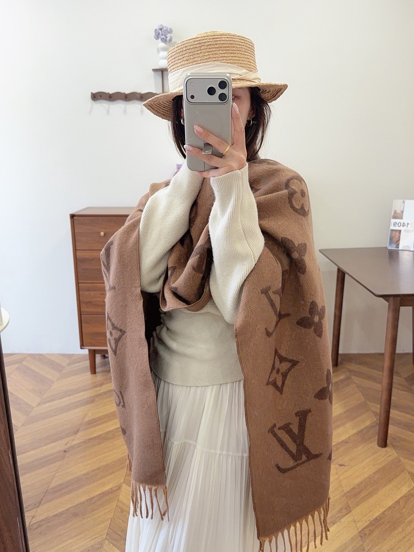 Louis Vuitton Reykjavik Scarf · ZT13914 — תמונה 18