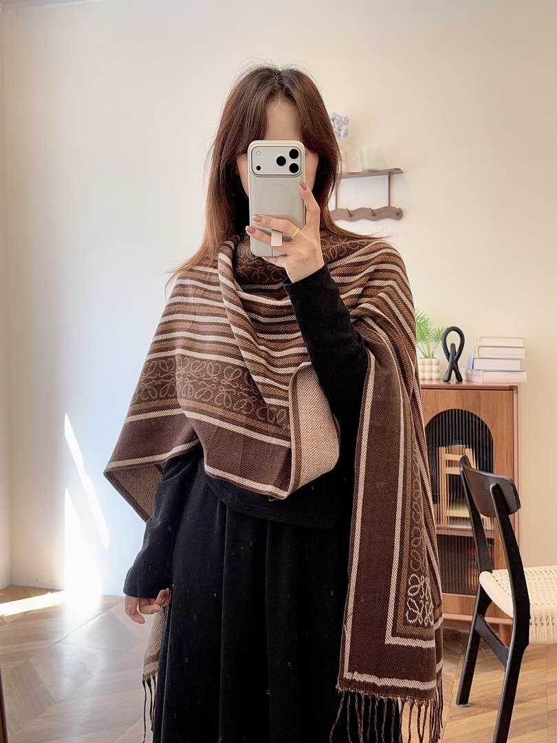 Loewe Anagram Scarf · ZT13905 — תמונה 15