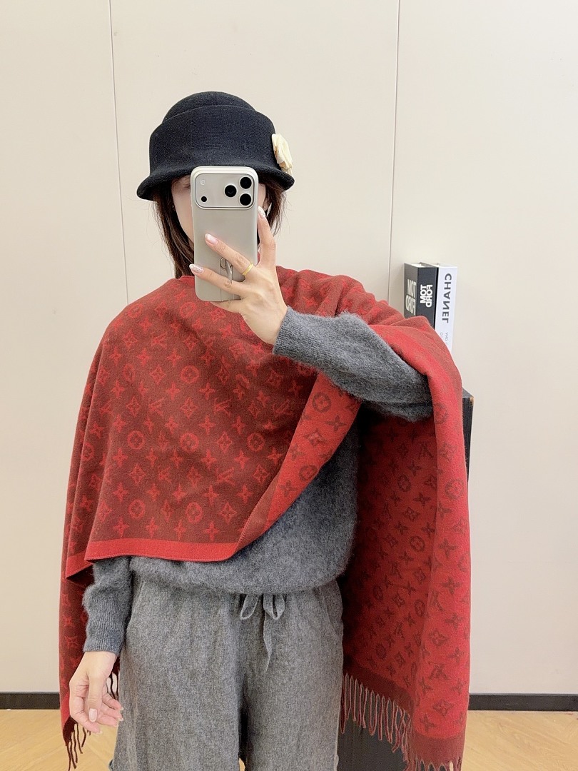 Louis Vuitton Monogram Classic Scarf · ZT13917 — תמונה 31
