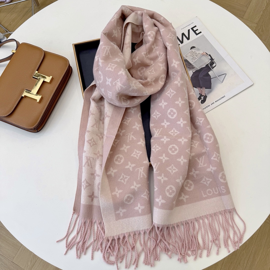 Louis Vuitton Monogram Classic Scarf · ZT13917 — תמונה 23
