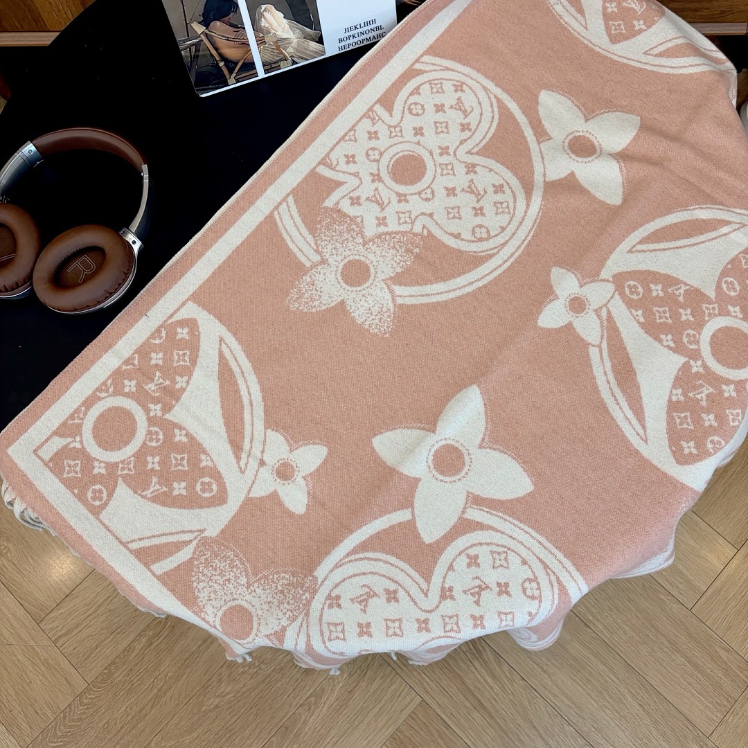 Louis Vuitton Essential Scarf · ZT13920 — תמונה 37